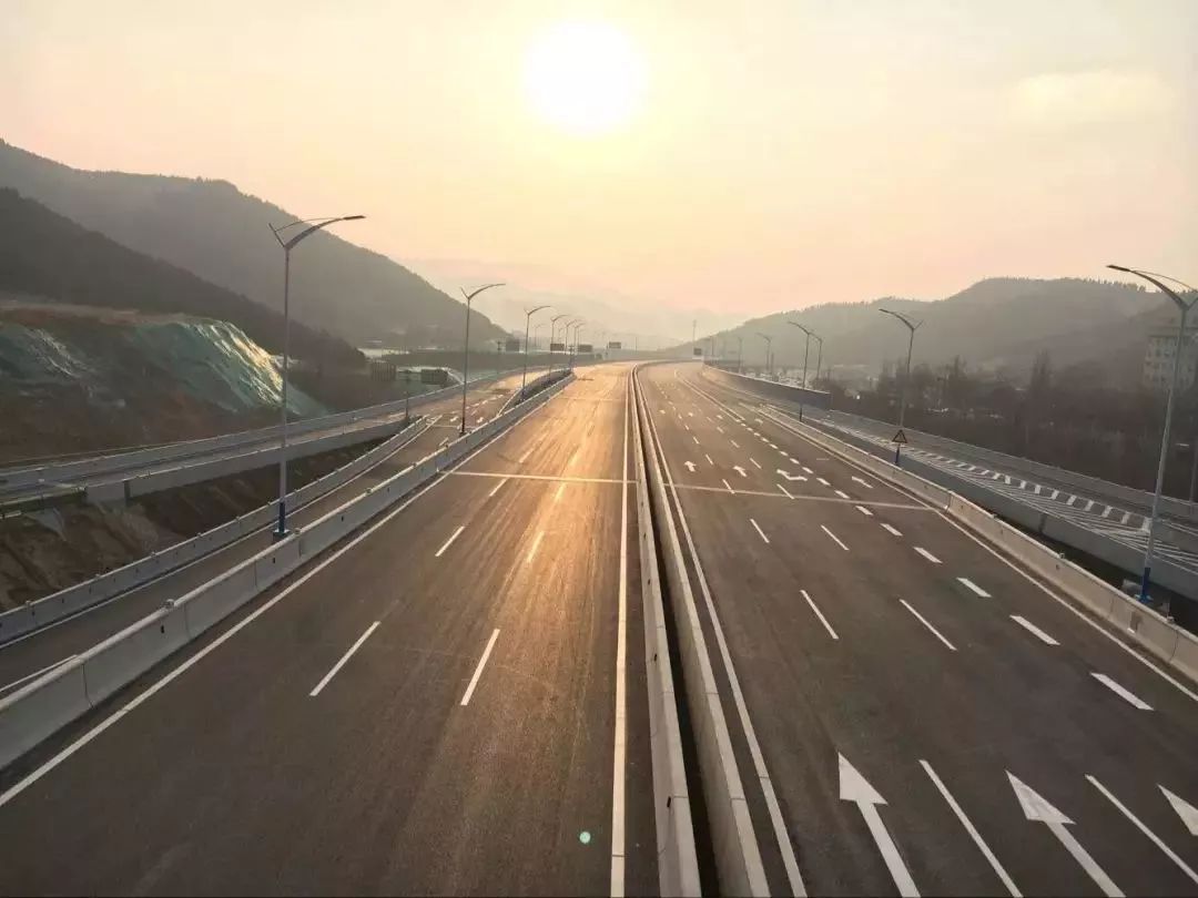 今晚,济南将创世界纪录!东南二环延长线试通车