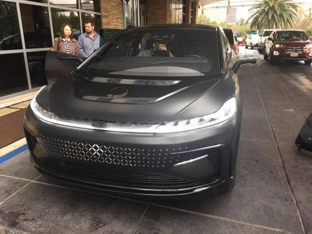 贾跃亭的FF91再度亮相CES,我们试乘了下|贾跃