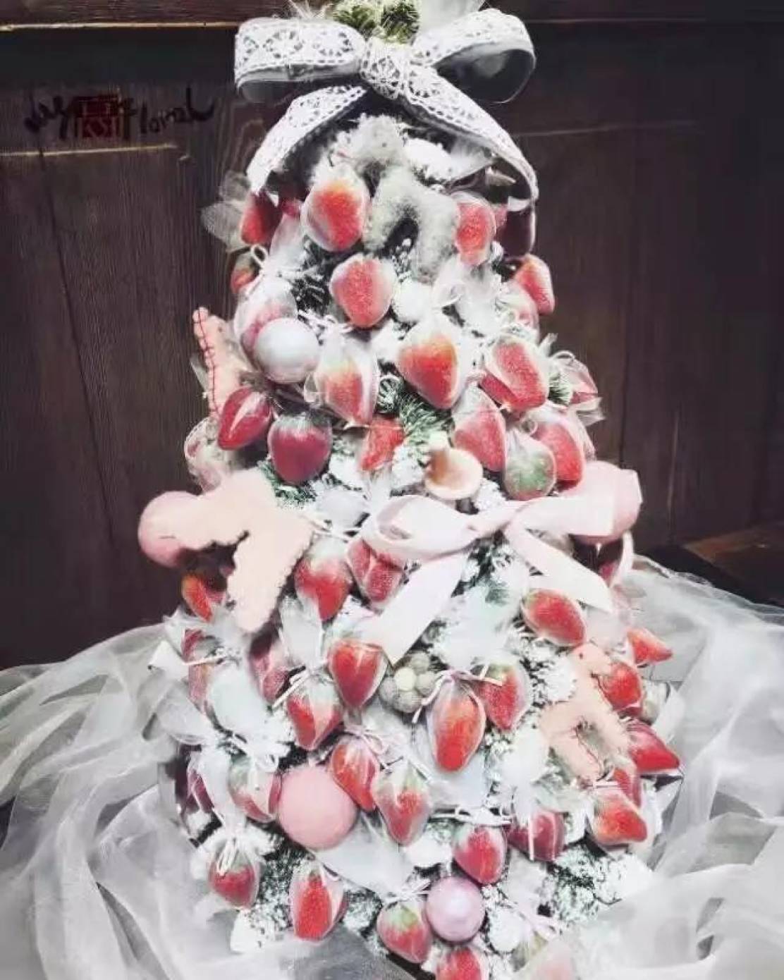 收到男朋友送的礼物,一打开我就哭了…还是直