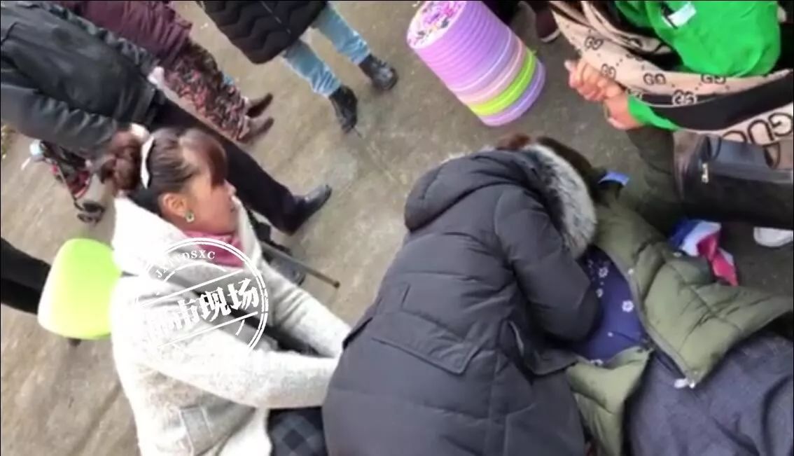 景德镇|视频跪在街头,图片传遍了朋友圈,究竟内裤三角美女美女图片