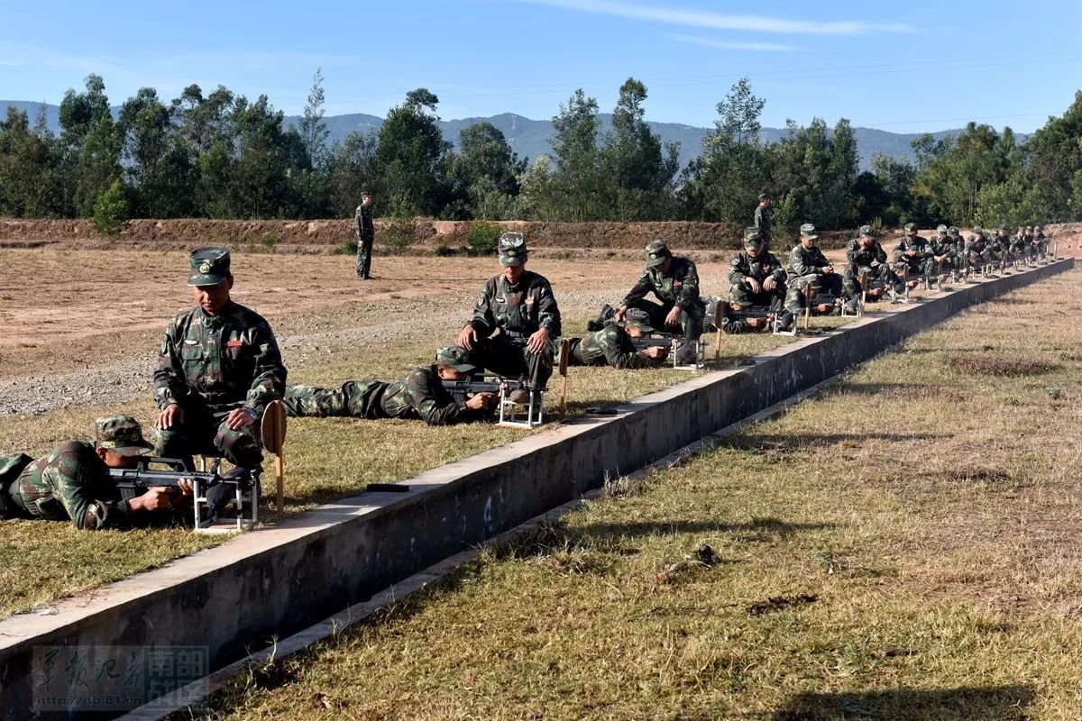 火箭军某部组织新兵实射实投考核|新兵|火箭|射