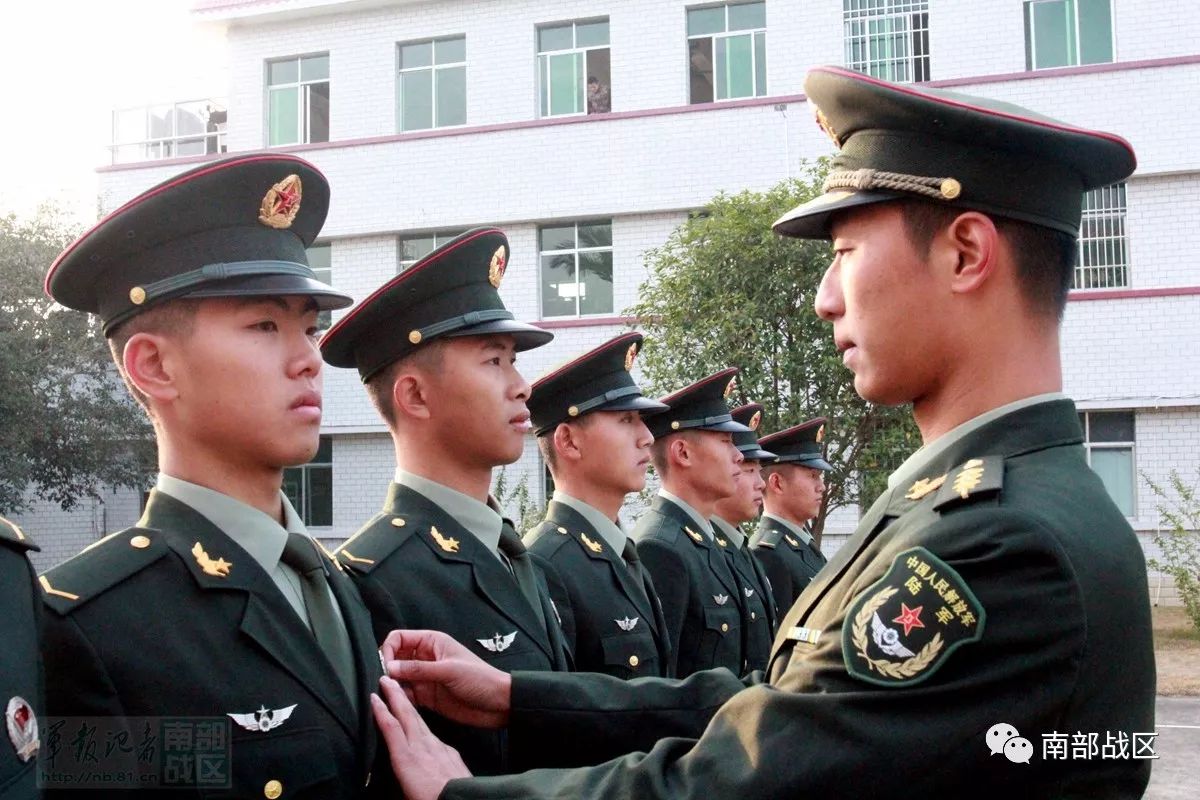 致青春:军人的18岁