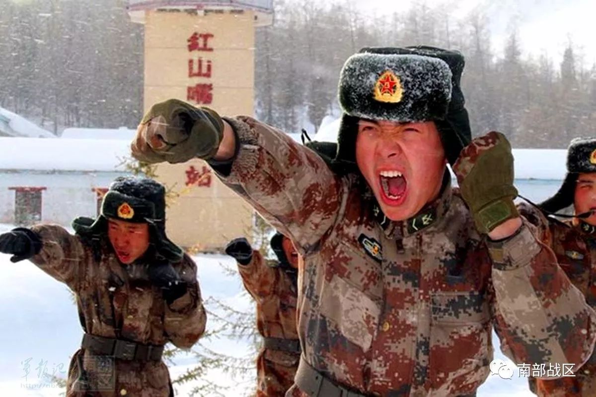 风雪路上除了“冰花男孩”，还有戍边的中国军人