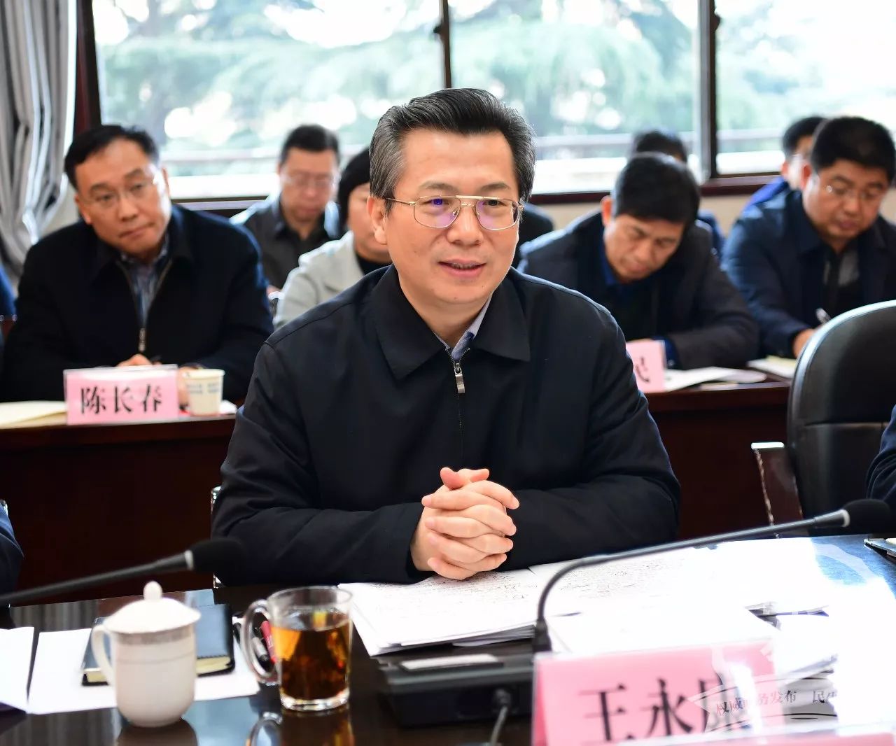 12月8日,省委常委,市委书记王永康带领部分涉贫区县,市扶贫办和"八办