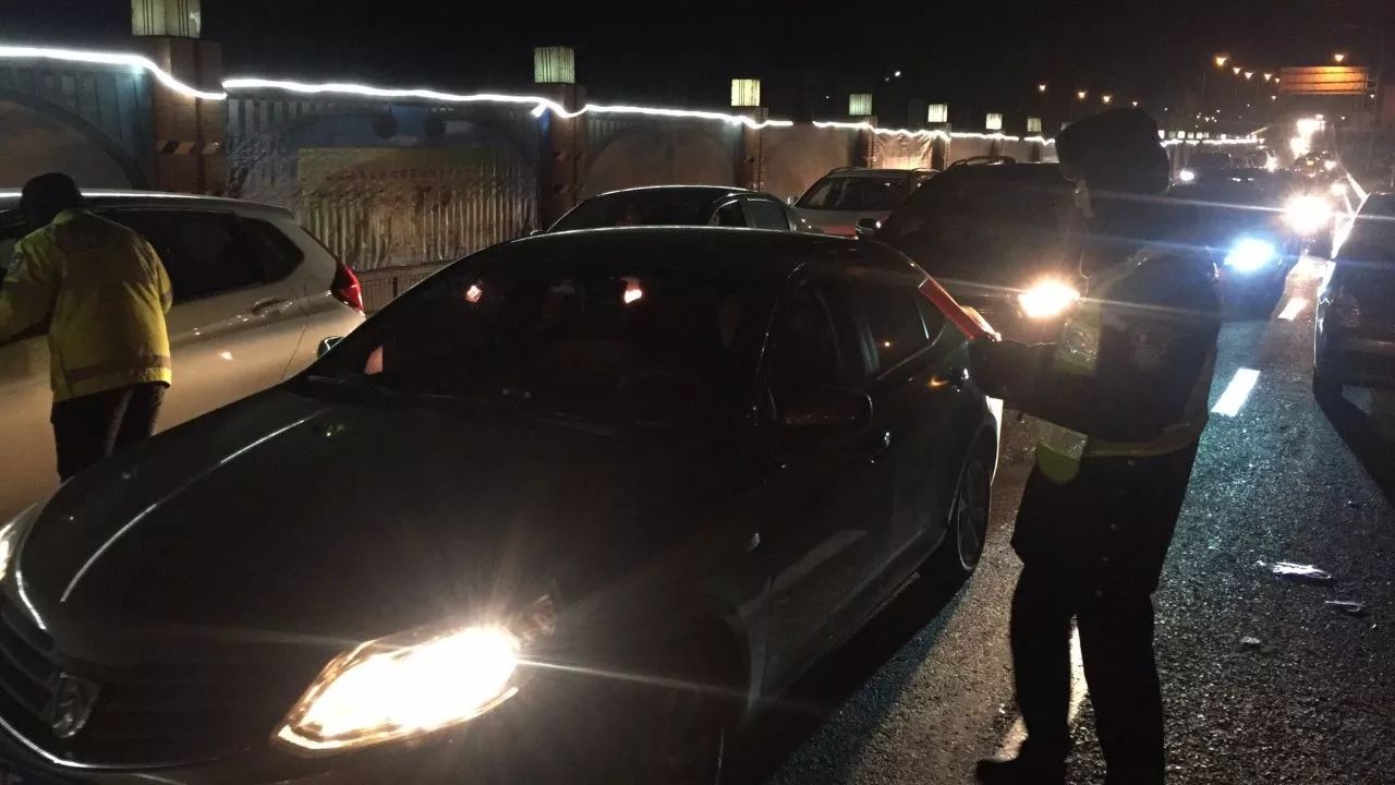 严查这种害人又害己的行为!市民也可以电话举