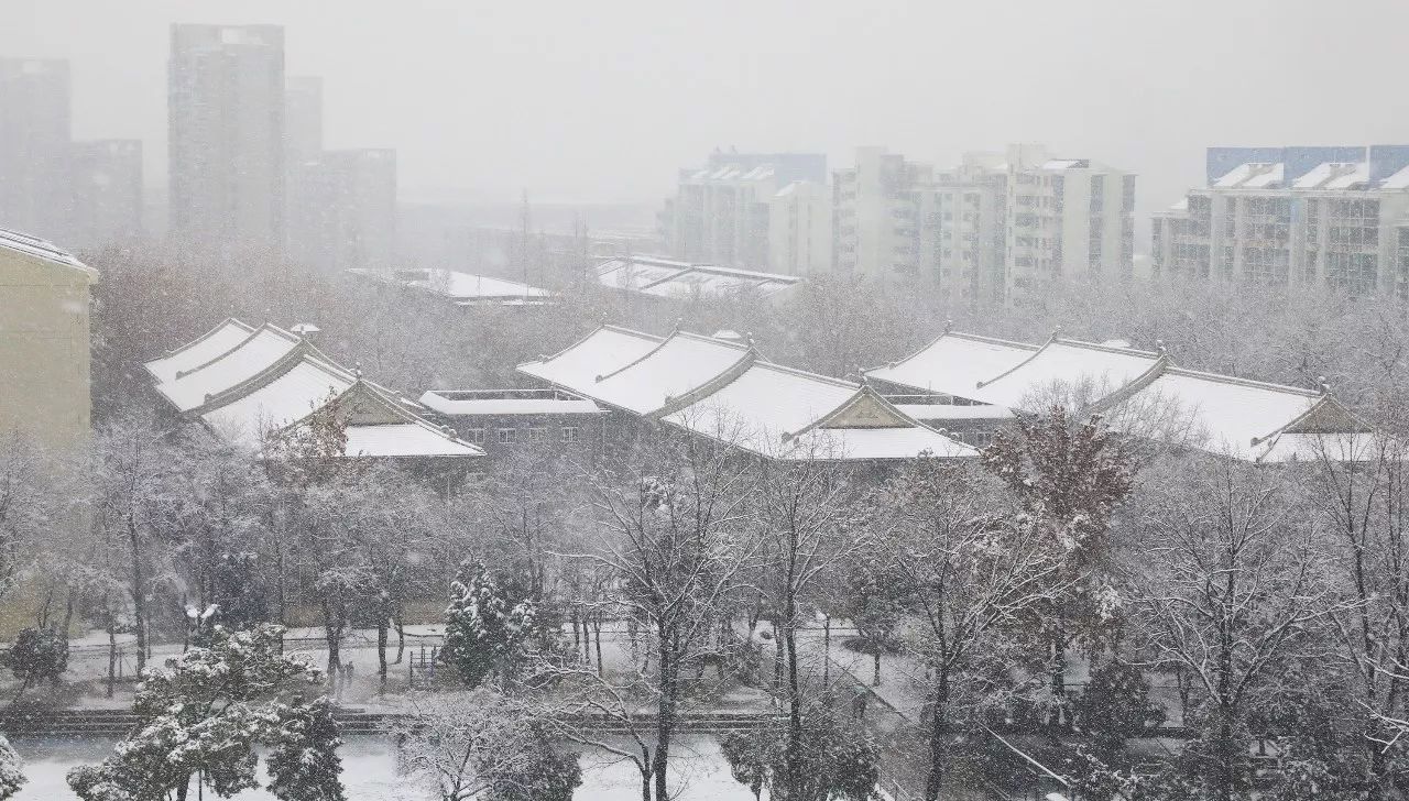下雪的北京就成了北平下雪的西安便成了长安