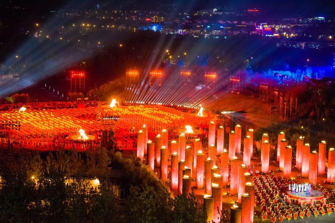 官方消息:央视2018春晚确定泰安为分会场!!家门口就能看春晚了!