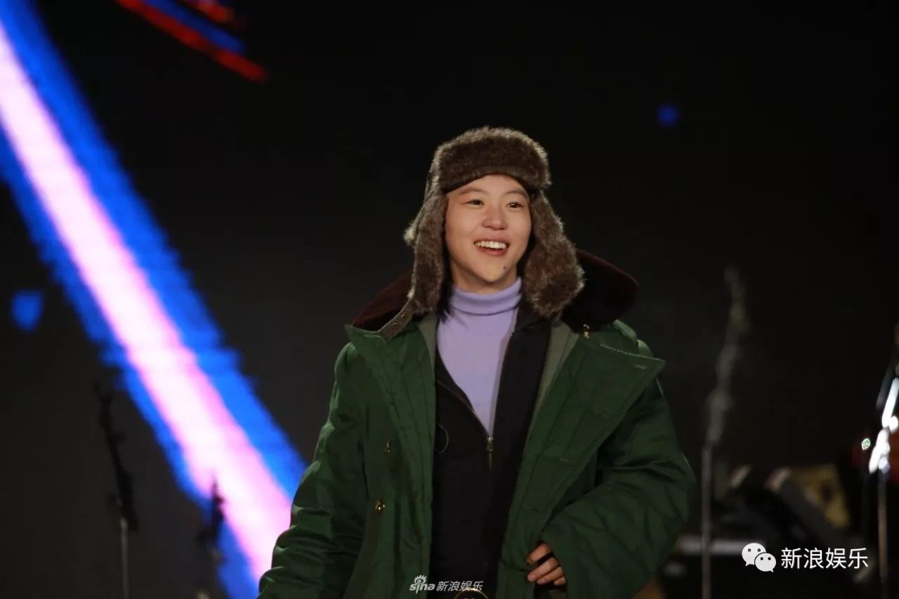 窦靖童承包了我一天的笑点!郑爽爸也是副业不断啊…