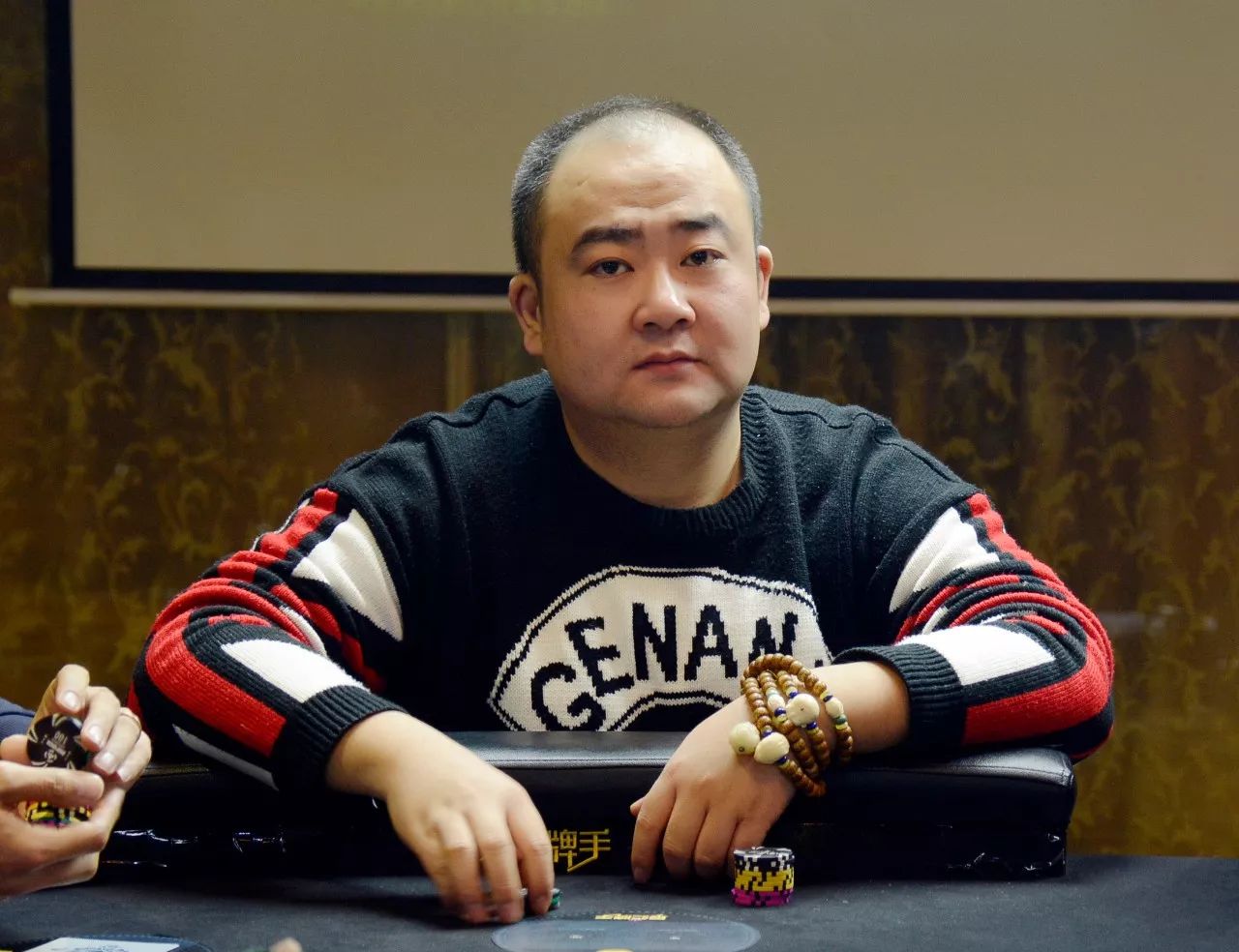 文成 31500 6 高磊 58900 7 俞忠杰 183000 8 王淼淼 144800 9 金天辰