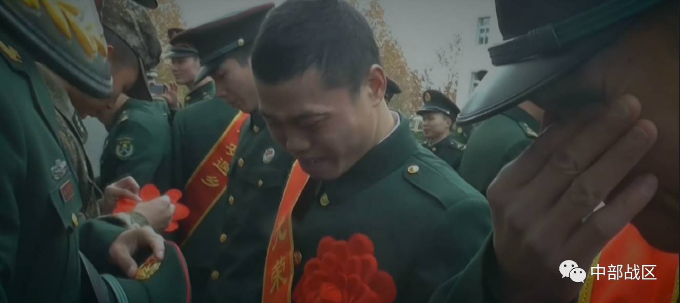 满脸泪什么成语_成语故事图片(3)