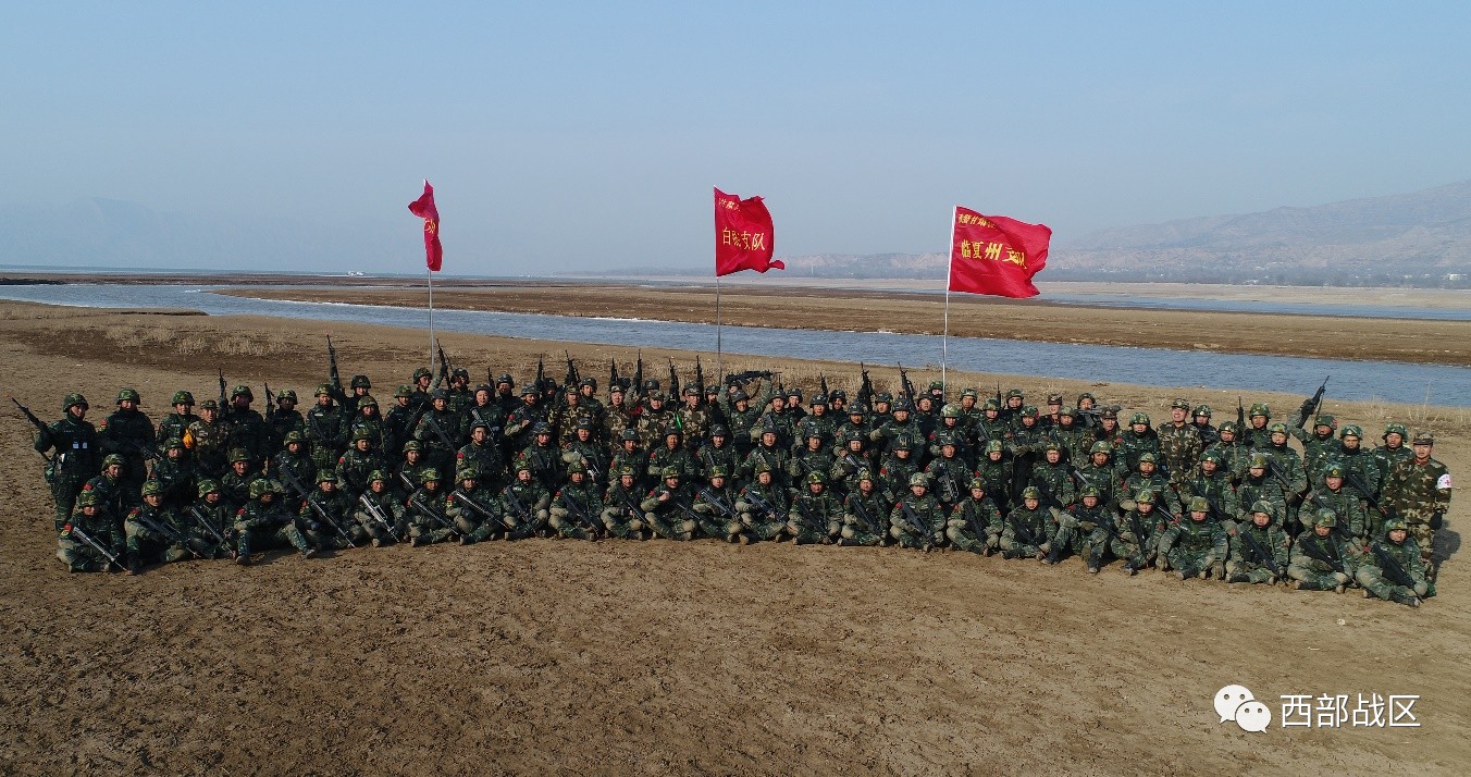 魔鬼训练 | 看钢铁是怎样炼成的|钢铁|特战队员|官兵_新浪军事_新浪网