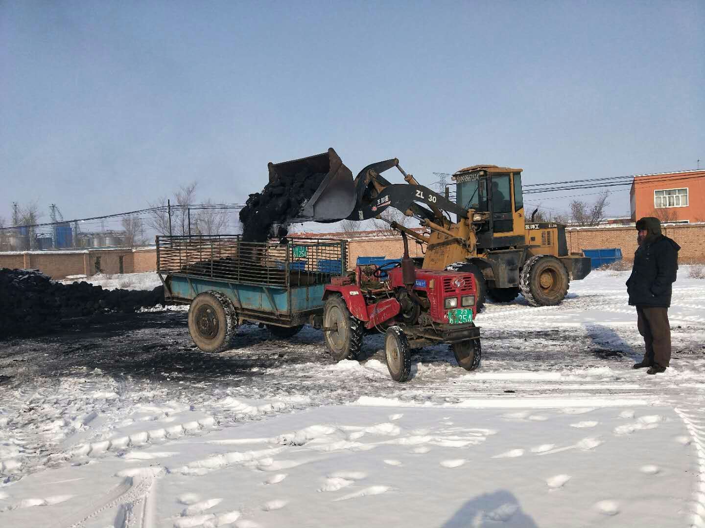 新疆呼图壁县五工台镇送煤帮困暖人心|新疆|台