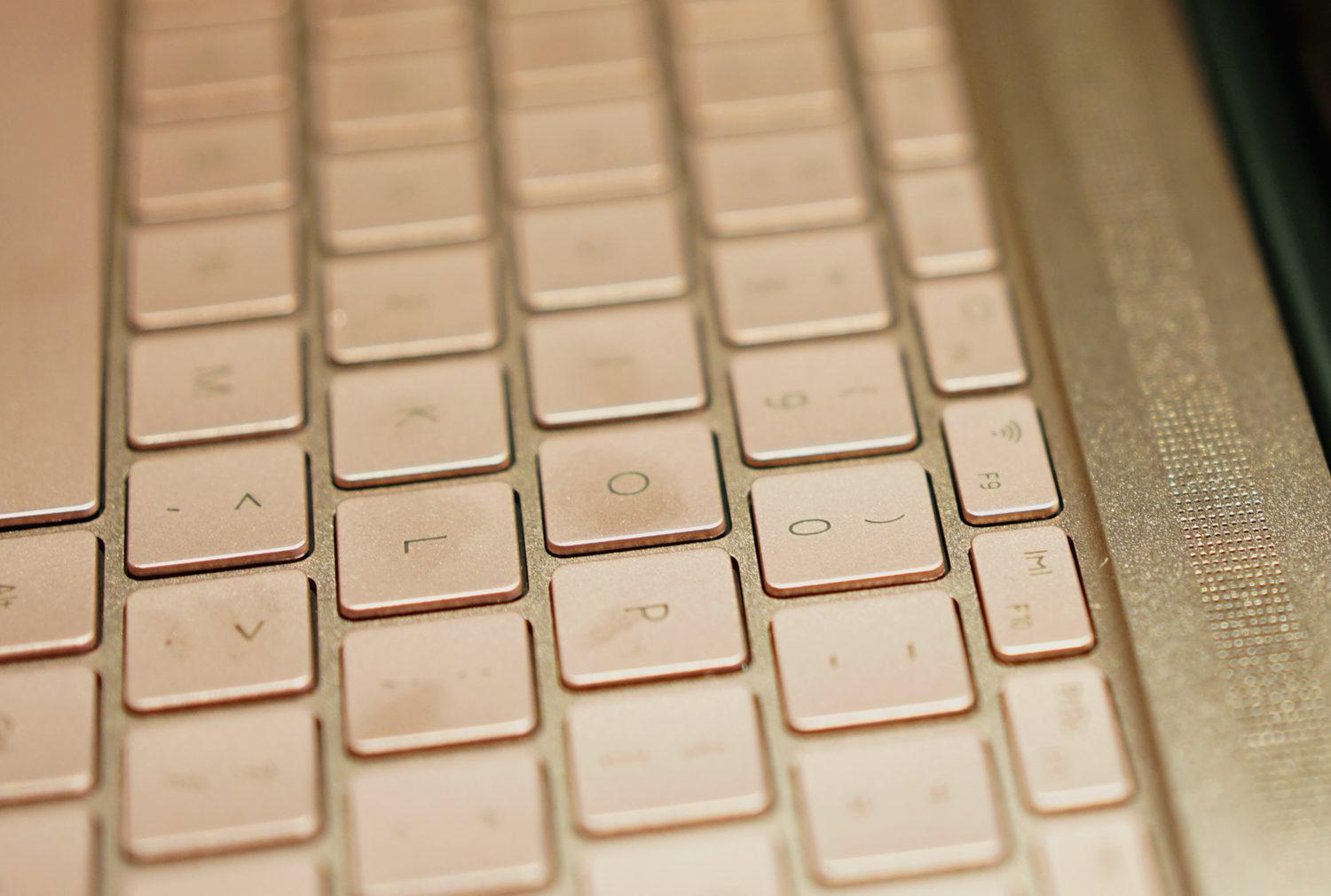 自媒体需要怎样的笔记本?华为 MateBook X轻