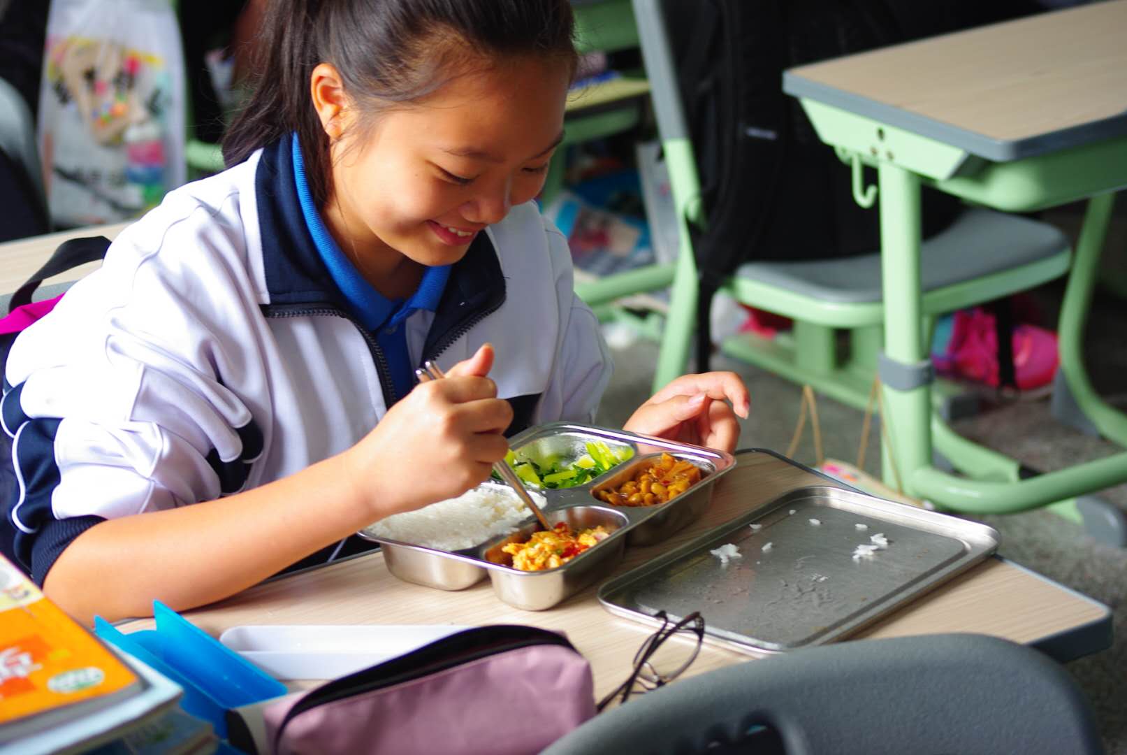 这家餐饮公司有啥底气为2亿中小学生做个性化用餐?