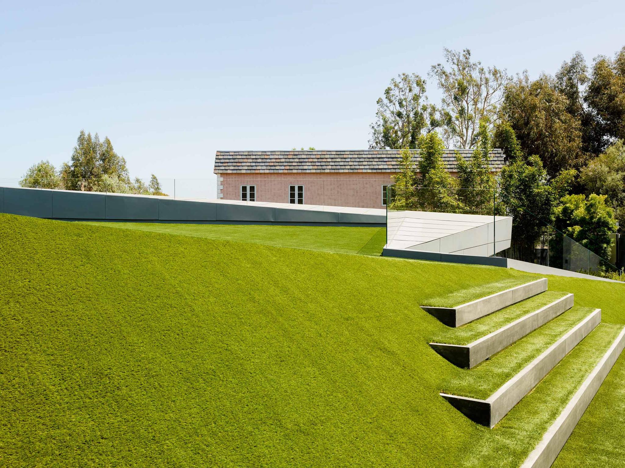 南加州阳光下的自由诗,草坡上的瀑布--巴林顿住