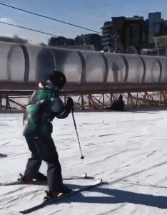 拍迪迦奥特曼的女神多水嫩?动图也想摸妹子的白丝