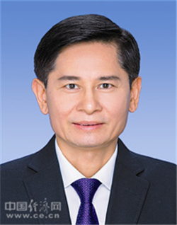 广西自治区新一届政协主席、副主席、秘书长名