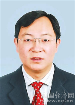 李石松任云南省工信委主任 杨福生不再担任(图