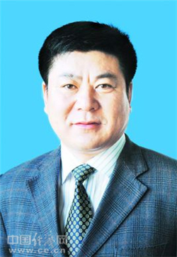 刘臣当选佳木斯市人大常委会主任 邵国强