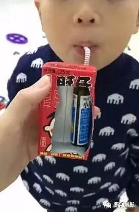 哄孩子吃药太难？这张照片火了！妈妈过分了，拉环都没开呢(图20)