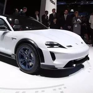 续航超500km 车展实拍保时捷全新电动超跑