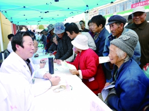 大篷车开进村,坐在家里就能看病|医院|大篷车
