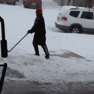 网友还要投诉扫雪办?献上完整版雪天防滑手册