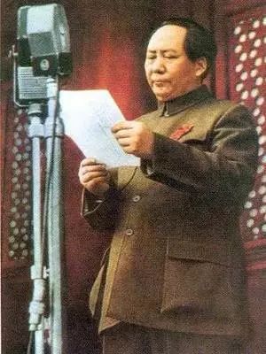 中国有位毛爷爷,他让人民站起来!