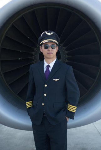 乌鲁木齐航空机长徐庭剑:用热爱铸就匠心品质|飞行员|飞行|乌鲁木齐