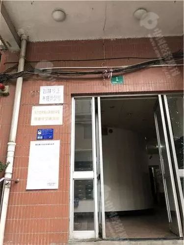最后办公地址位于上海市杨浦区周家嘴路1220弄一处商住两用民居内（宋杰 | 摄）