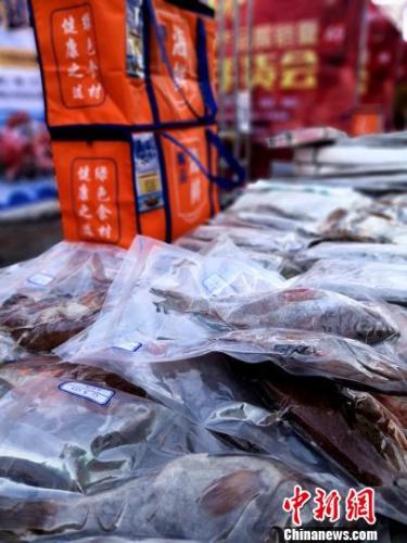 2017年新疆GDP首破万亿 进出口总额三年来首