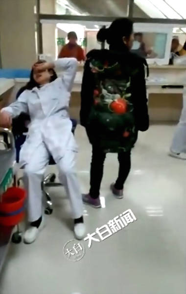 怀孕女护士疑遭局长之妻殴打流产