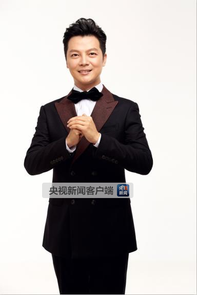2012年至2016年,曾连续五年担任春节联欢晚会主持人.图片