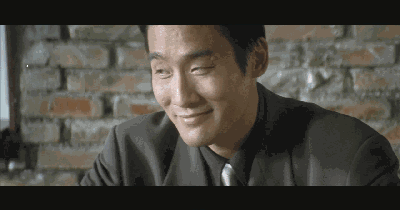 这部电影的另一个男主是刘德华,有人说梁家辉在这部电影里的演技,快把