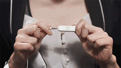 耳机插入这个小黑棒,有线变无线蓝牙