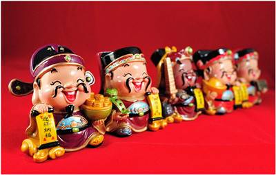 今天是正月初四,看看初四有啥年俗?