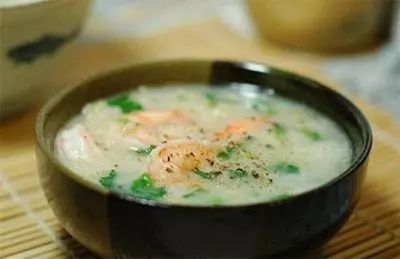 男子雪天点外卖备注不用送货 骑手接单后惊呆