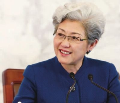 傅莹