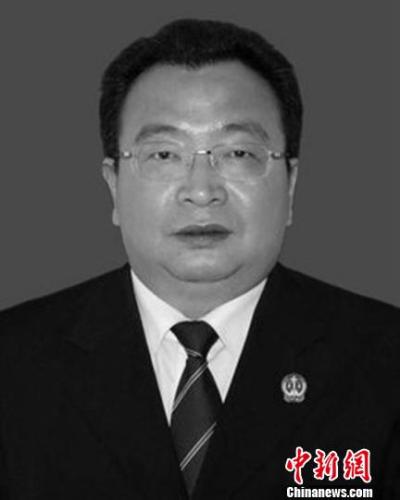 图为何齐生前工作照。巴法供