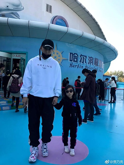 贾乃亮最令人心疼的是:直到最后一刻也要护她周全