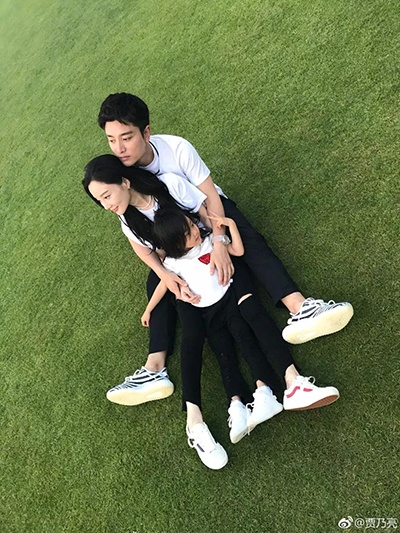 贾乃亮最令人心疼的是:直到最后一刻也要护她周全（组图）