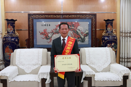 河口深入学习杨天才道德模范精神