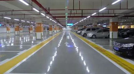 一秒开车门!监控拍下的这一幕,提醒所有开车的