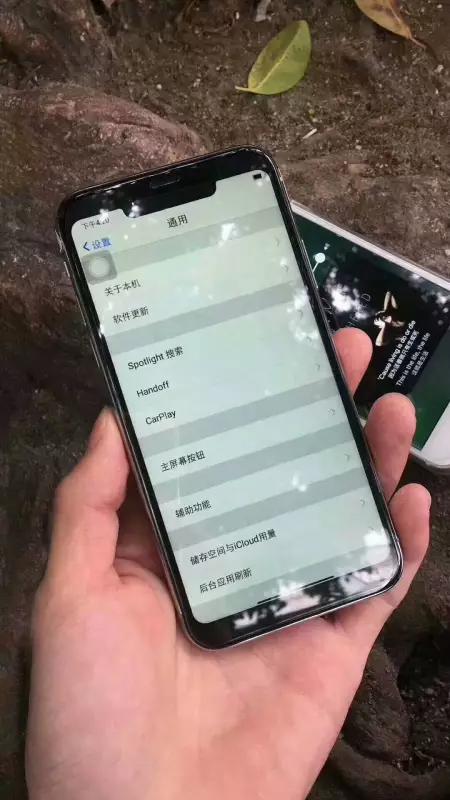 华强北出品的高仿iPhone X 几乎能够以假乱真