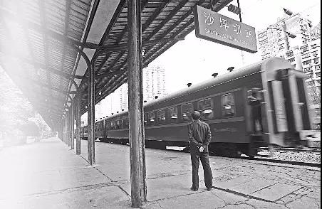 你还记得以前的沙坪坝火车站啥样吗|火车站|重