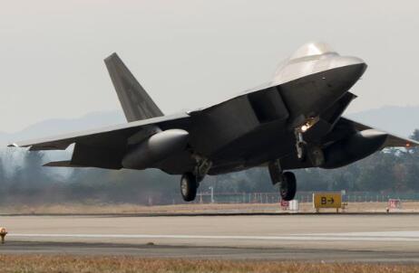 1512429647253541.jpg 美F-22“猛禽”隐形战机