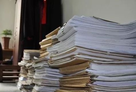 会不会抓错人了?这个疑问在我脑海中挥之不