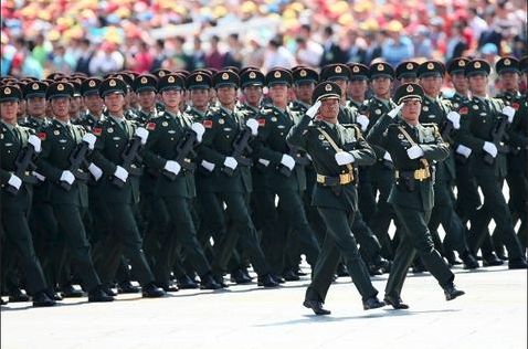 2015年9月3日,中国人民抗日战争暨世界反法西斯战争胜利70周年纪念大会在北京隆重举行(图源:新华社)