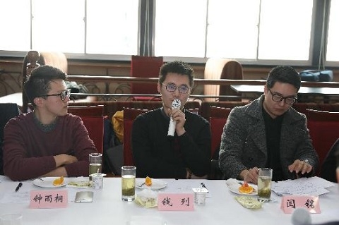 许宁生校长与各类竞赛获奖学生代表亲切座谈勉