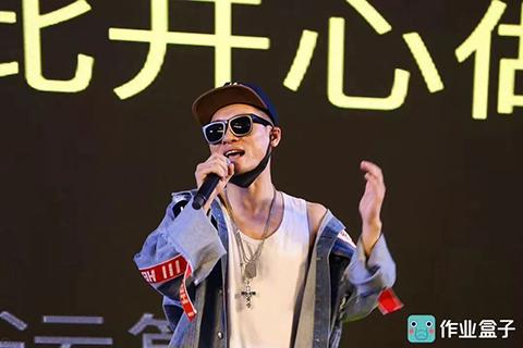 你为啥讨厌年会?老板非要我cosplay王者荣耀